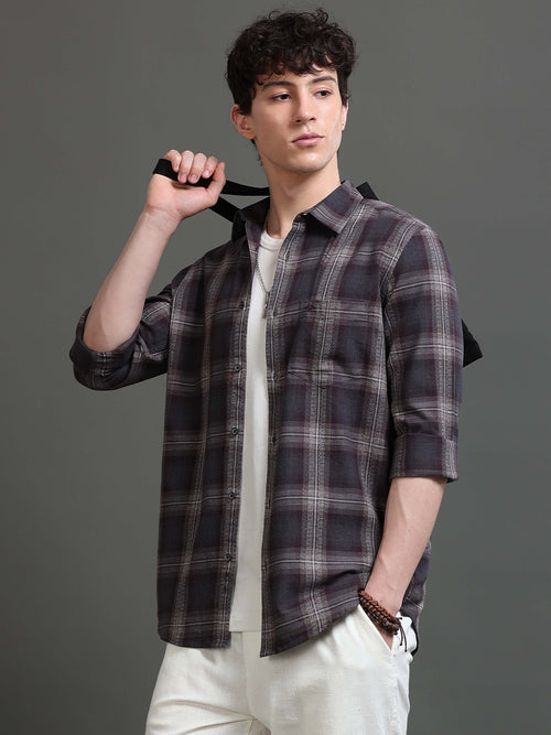 Men Smart Slim Fit Checked Casual Shirt
