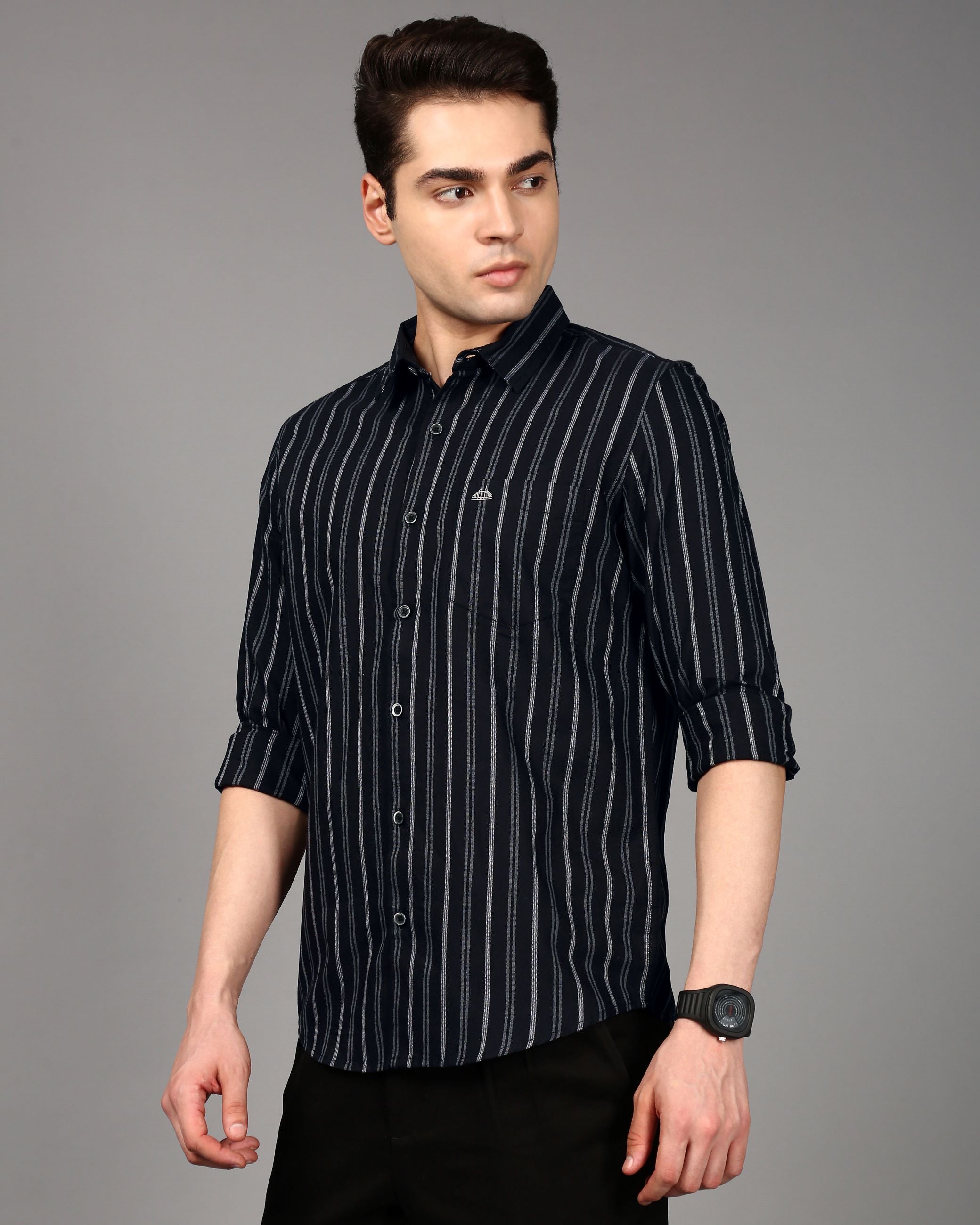 Men Comfort Fit Vertical Striped Spread Collar Cotton Casual Shirt
