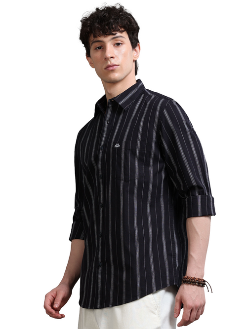 Men Smart Slim Fit Striped Casual Shirt
