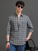 Men Smart Slim Fit Checked Casual Shirt