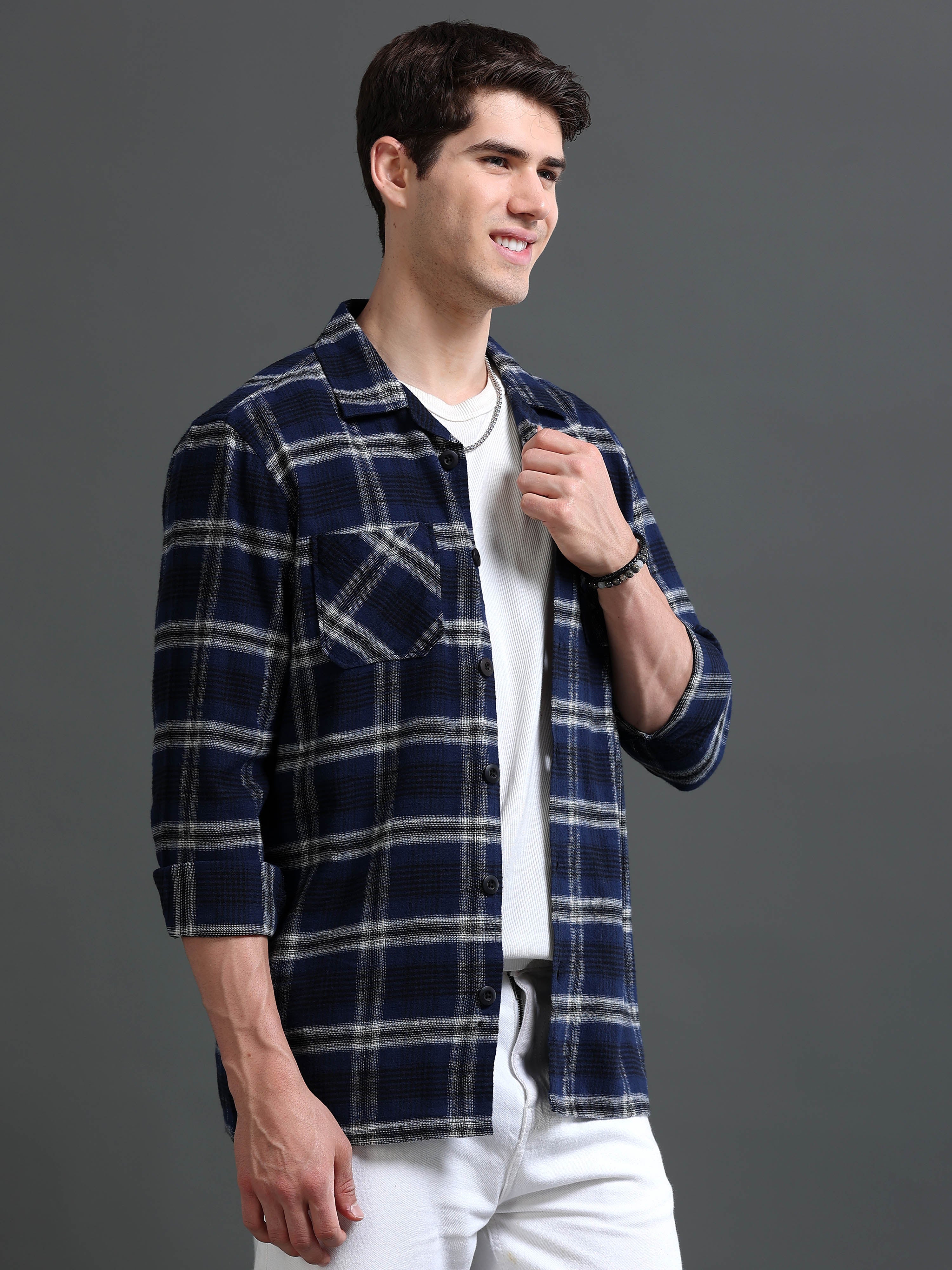 Men Smart Slim Fit Checked Casual Shirt
