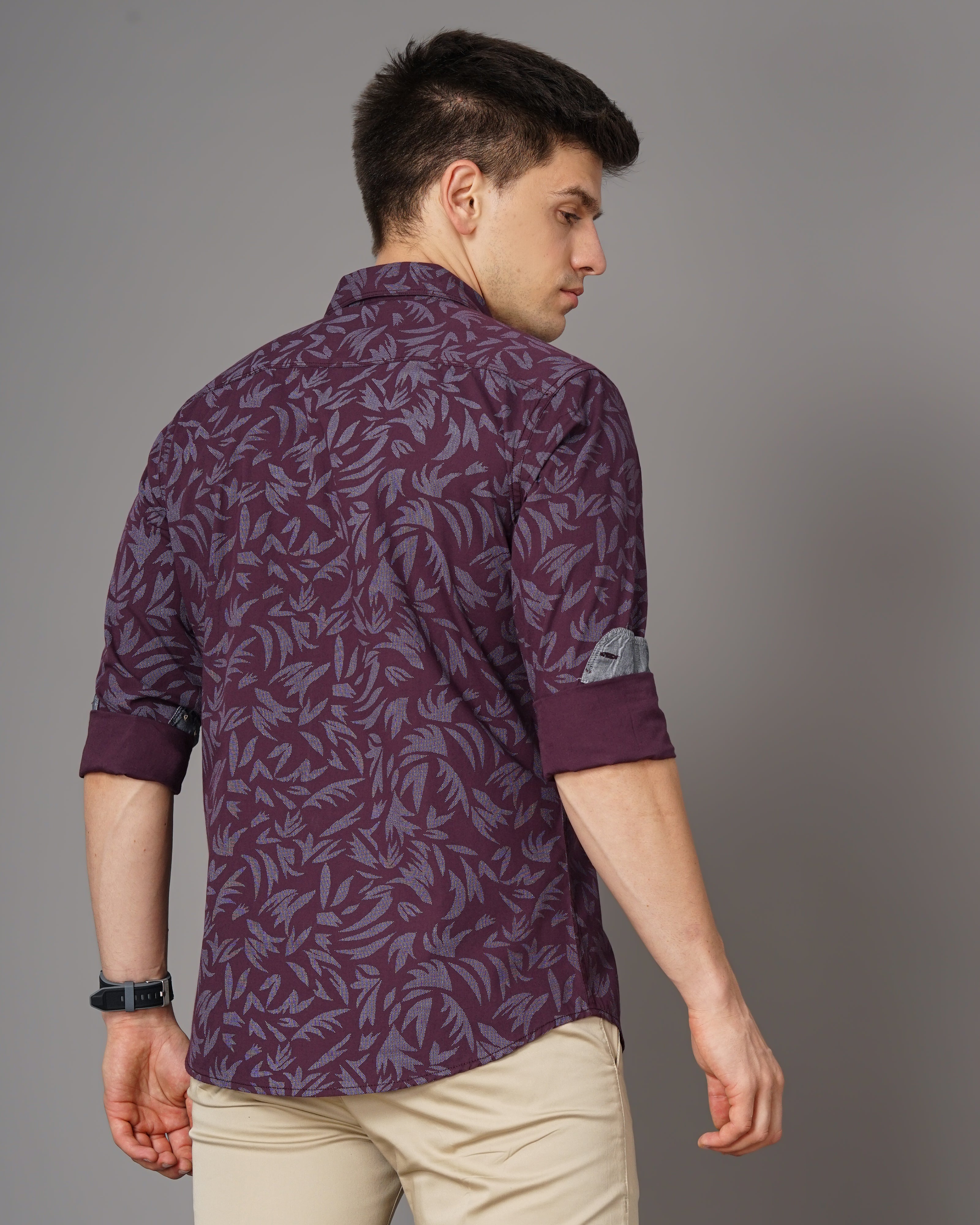 Men Classic Fit Spread Collar Abstract Printed Cotton Casual Shirt