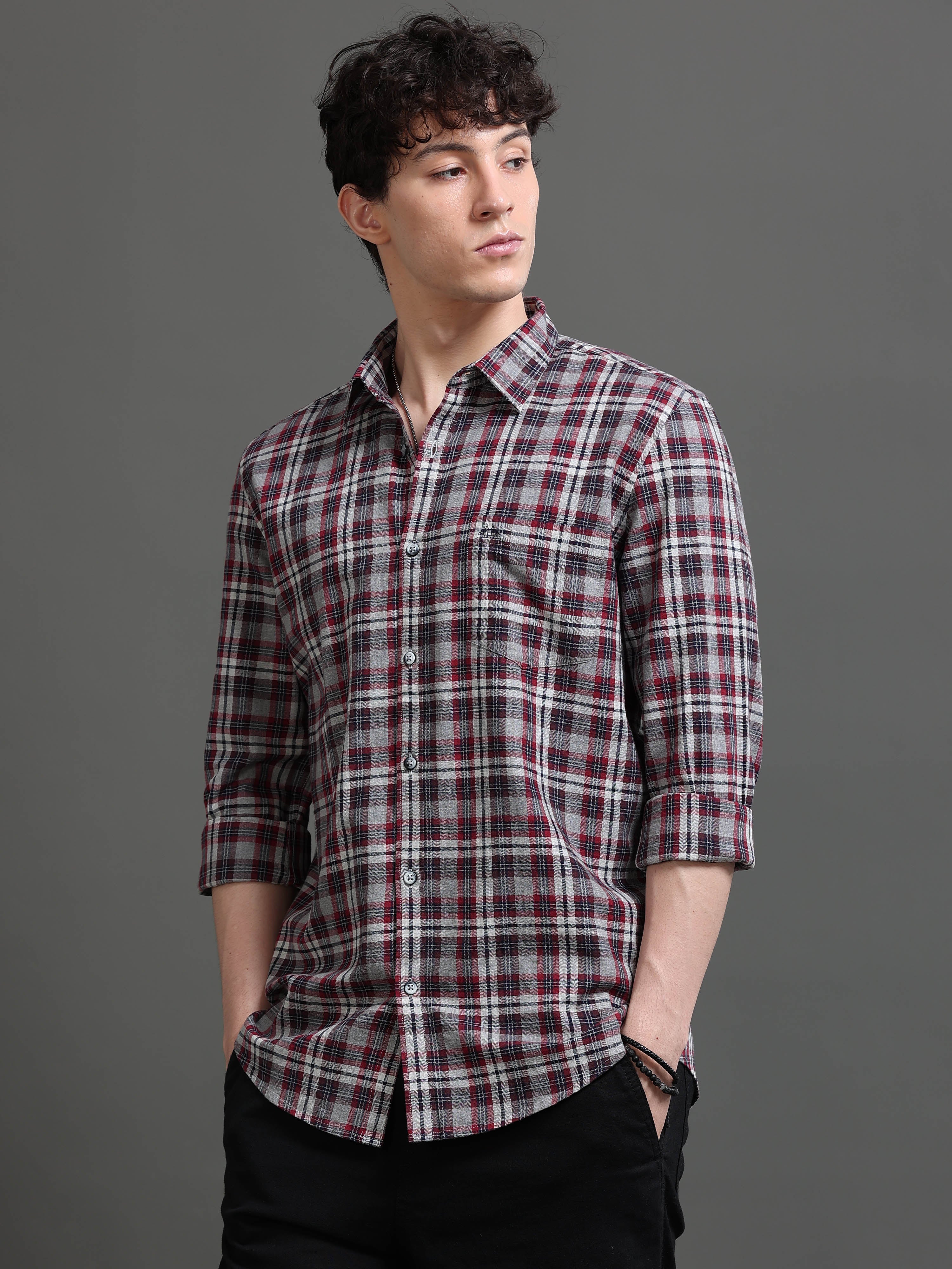 Men Smart Slim Fit Checked Casual Shirt