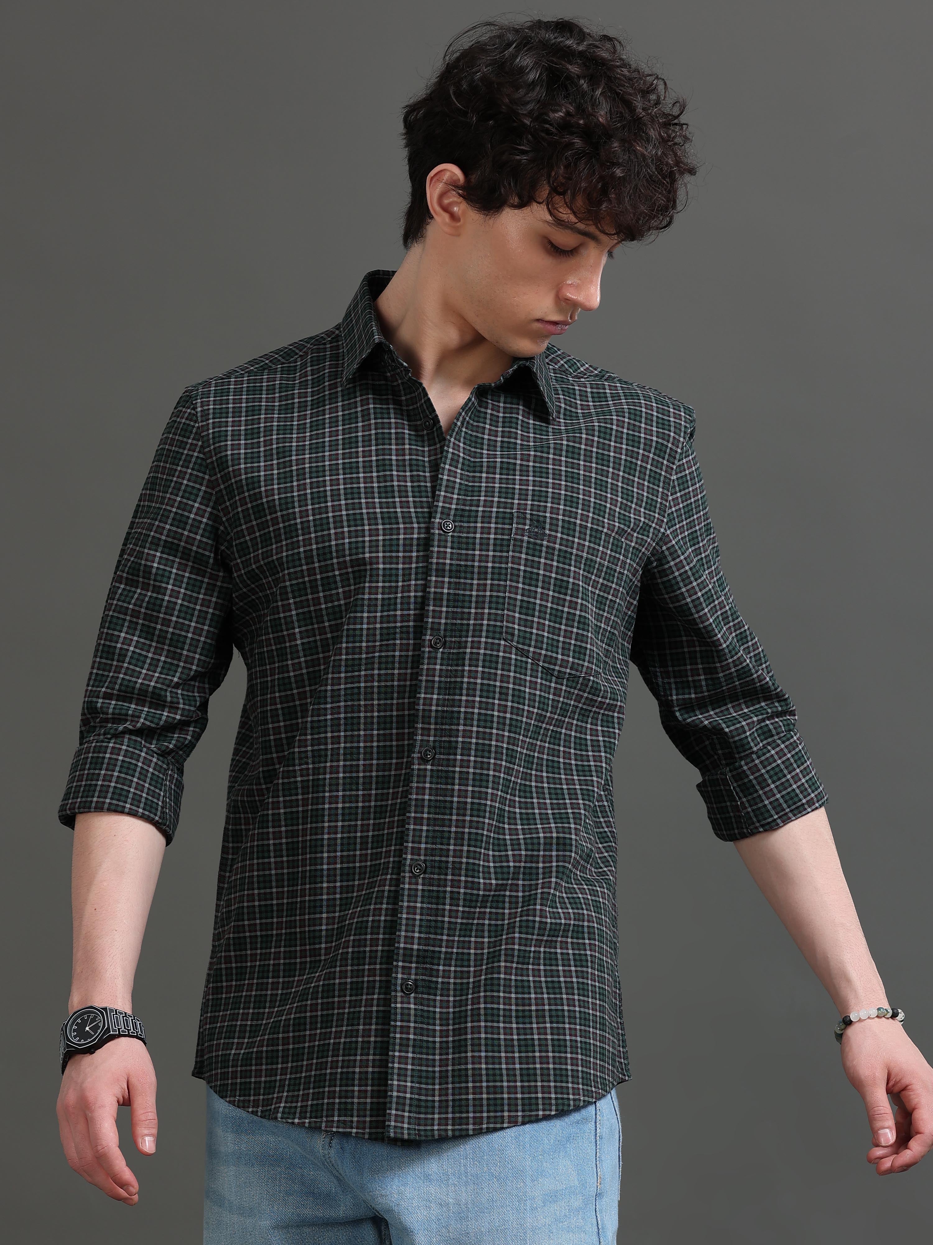 Men Smart Slim Fit Checked Casual Shirt