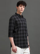 Men Smart Slim Fit Checked Casual Shirt