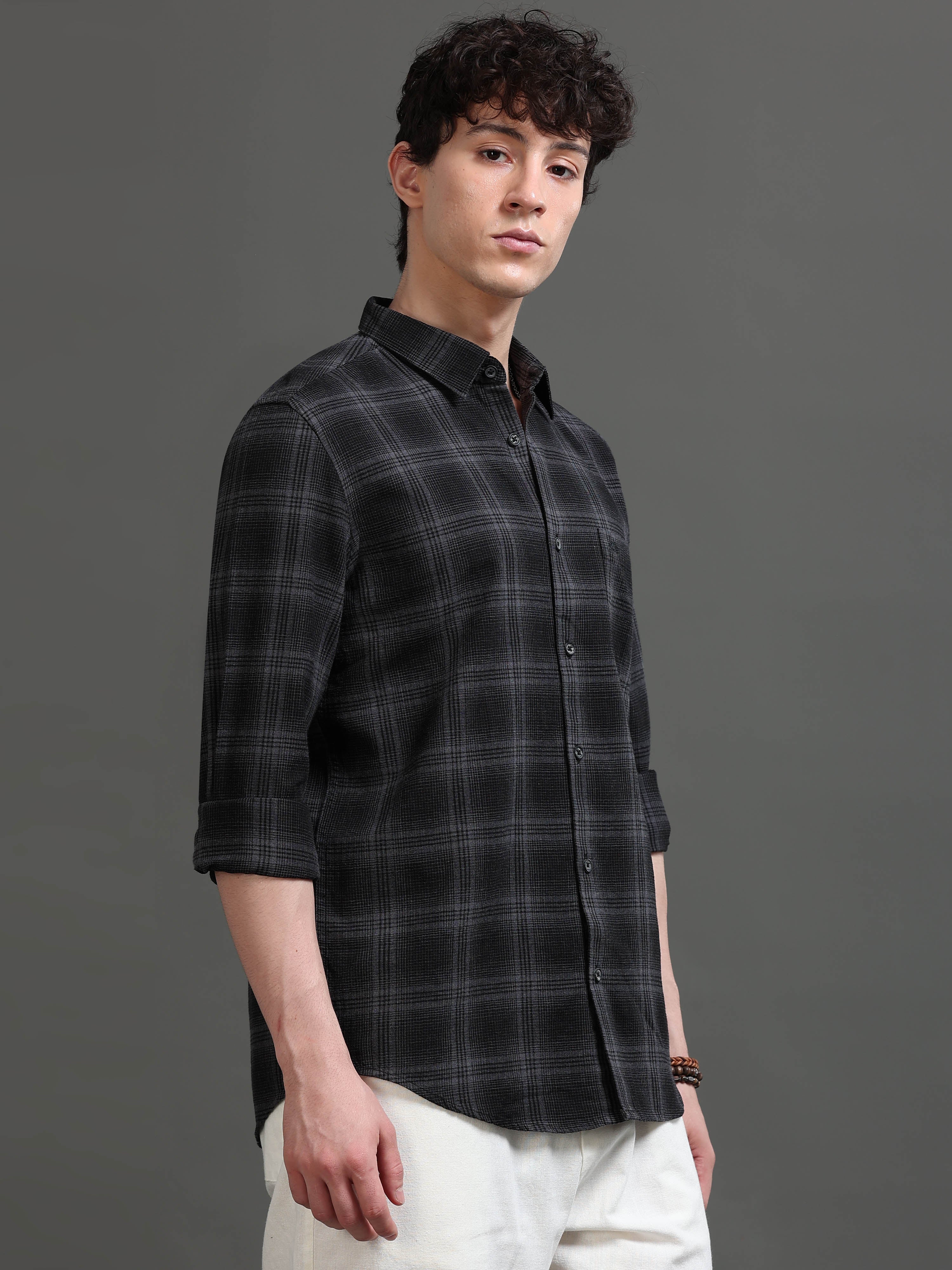 Men Smart Slim Fit Checked Casual Shirt