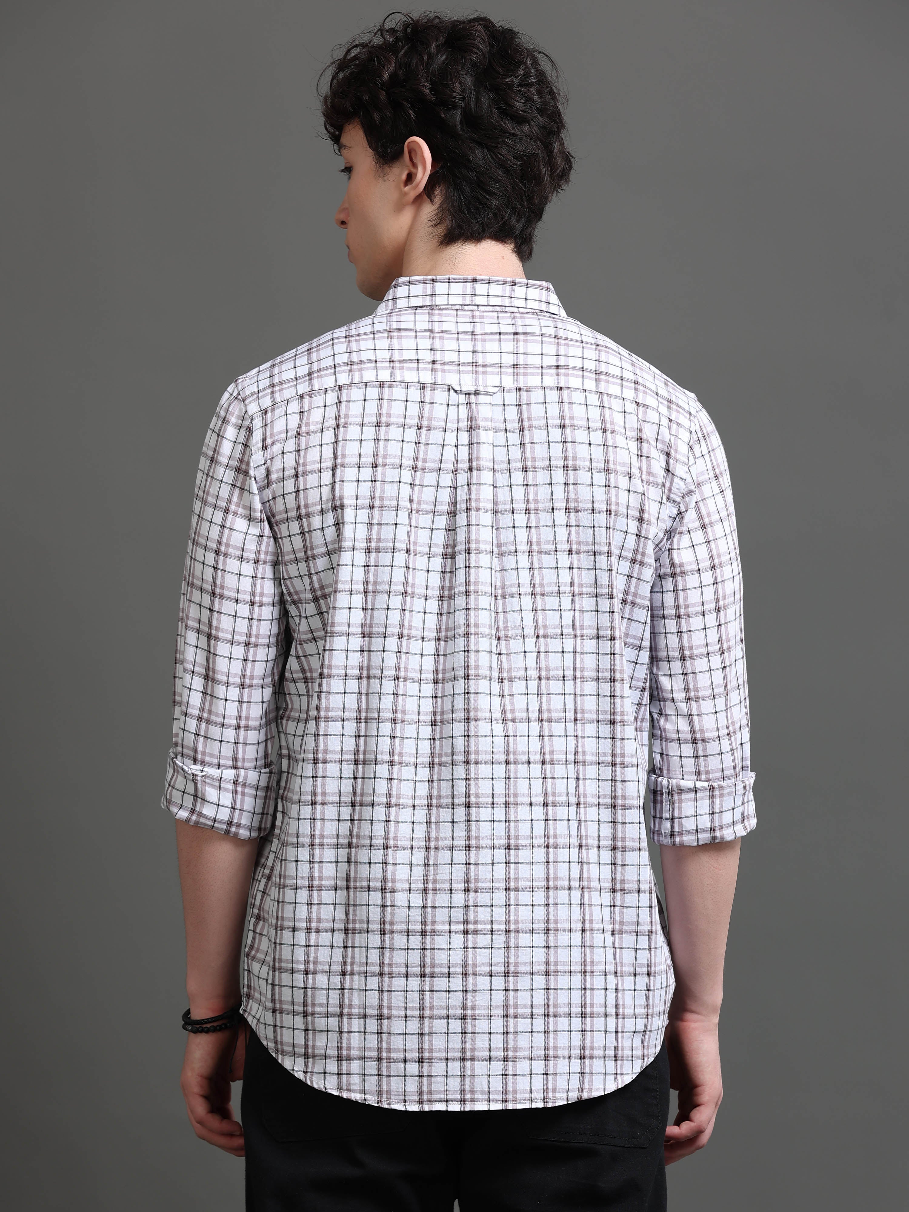 Men Smart Slim Fit Checked Casual Shirt