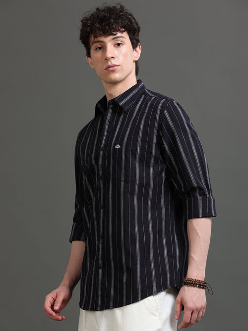 Men Smart Slim Fit Striped Casual Shirt