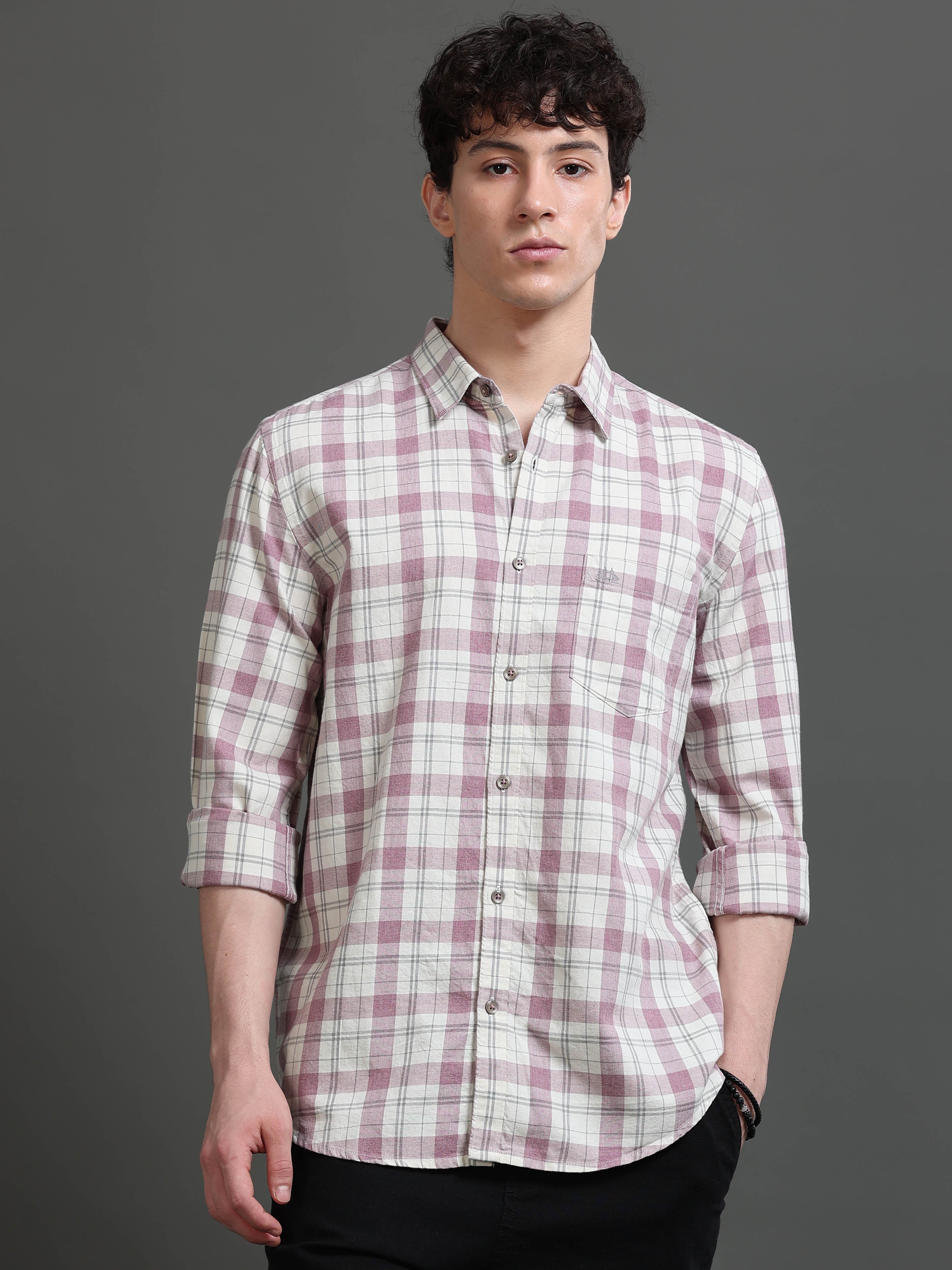 Men Smart Slim Fit Checked Casual Shirt
