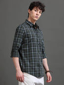 Men Smart Slim Fit Checked Casual Shirt