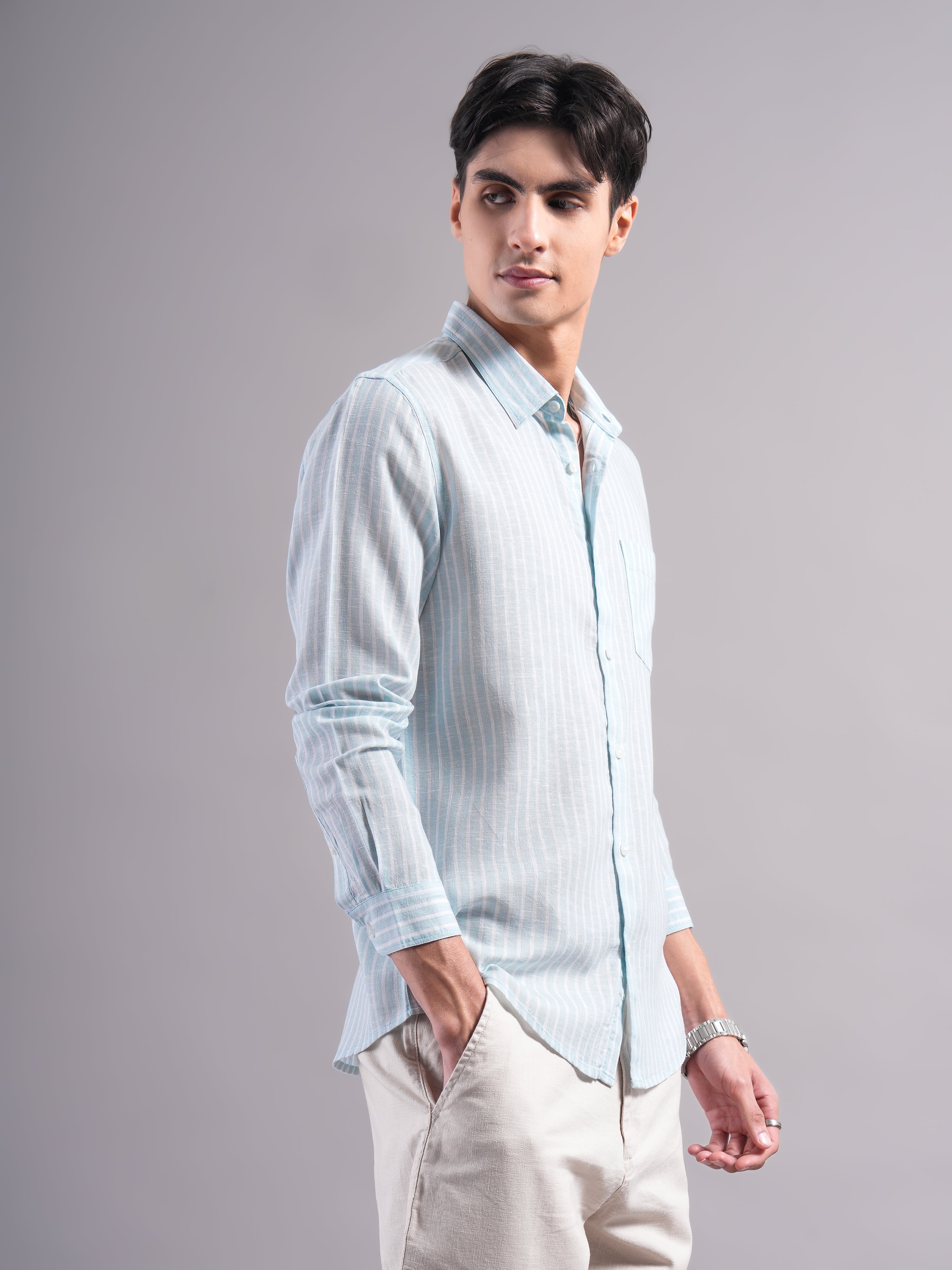 Men Smart Slim Fit Striped Casual Shirt