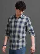 Men Smart Slim Fit Checked Casual Shirt