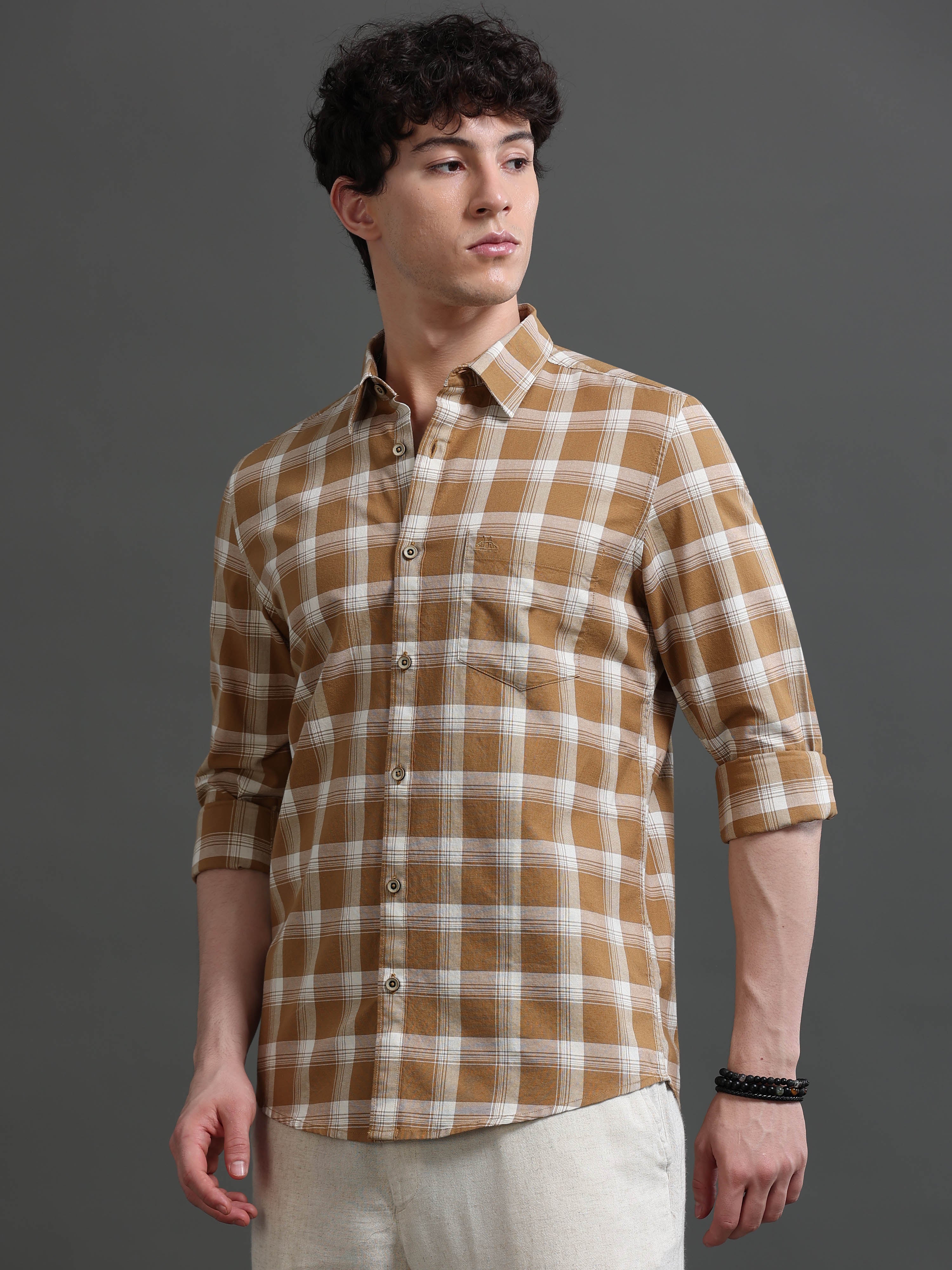Men Smart Slim Fit Checked Casual Shirt