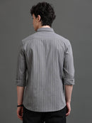 Men Smart Slim Fit Striped Casual Shirt
