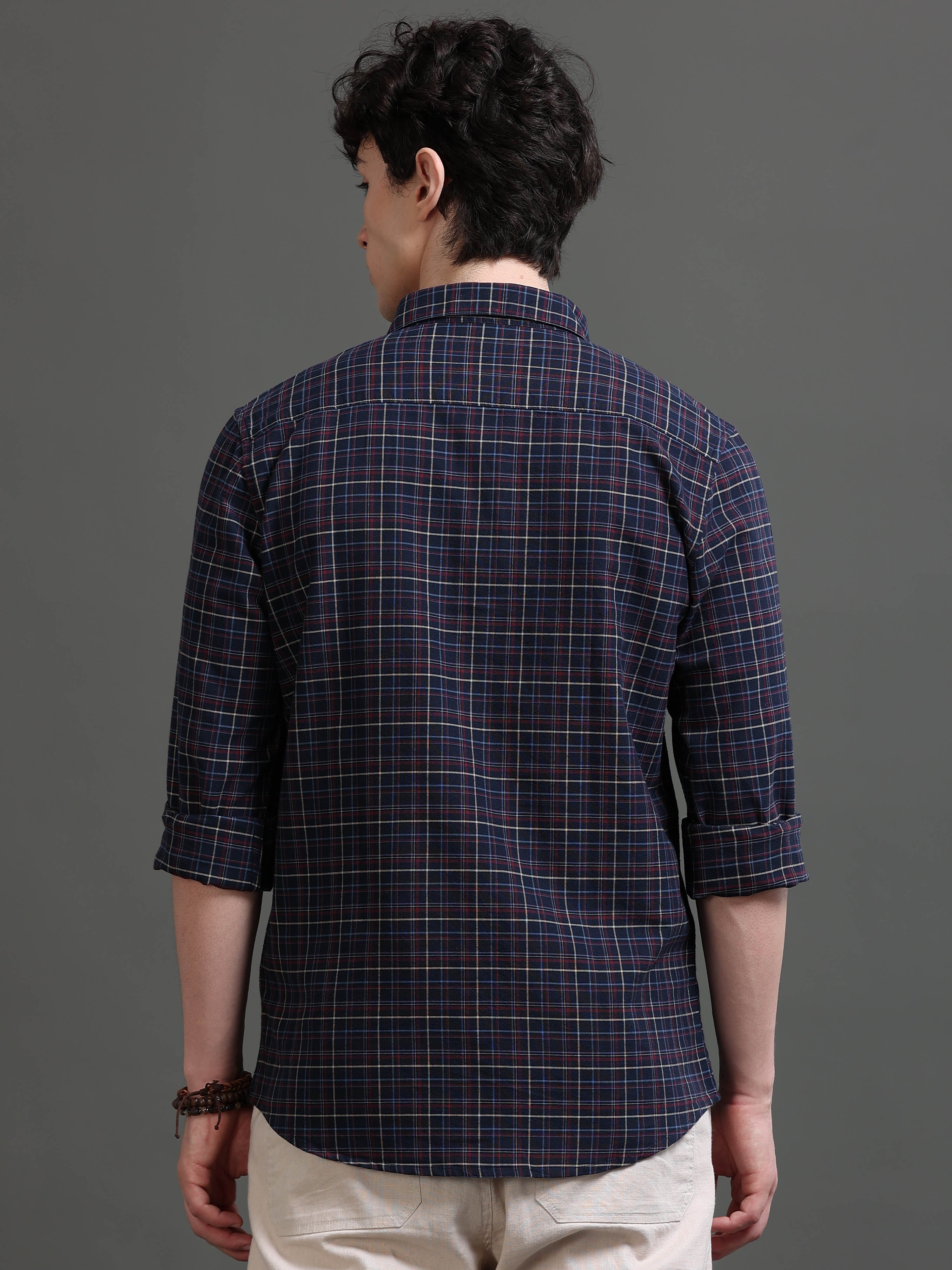Men Smart Slim Fit Checked Casual Shirt