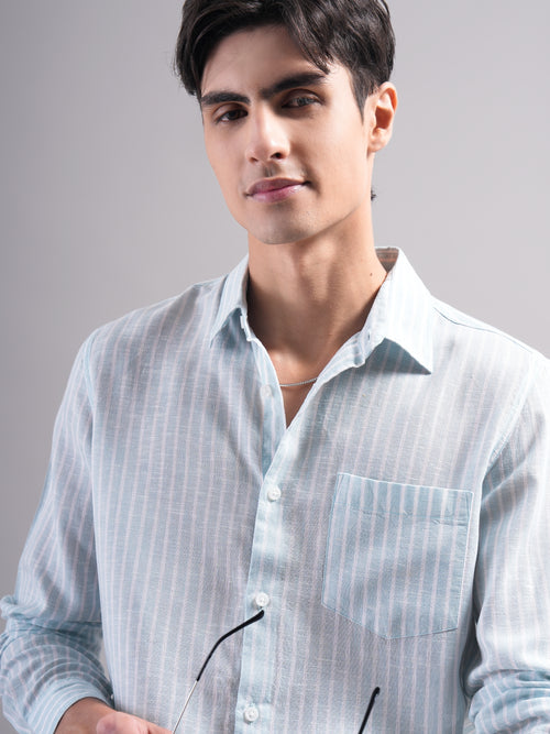 Men Smart Slim Fit Striped Casual Shirt