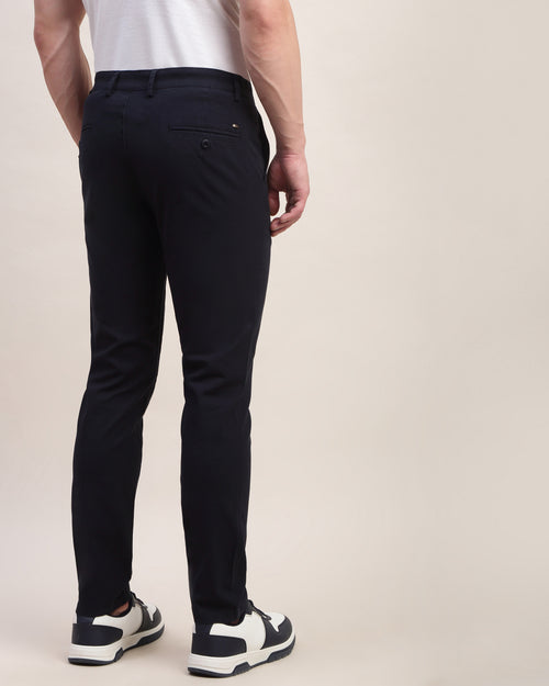 Men Comfort Slim Fit Low-Rise Chinos