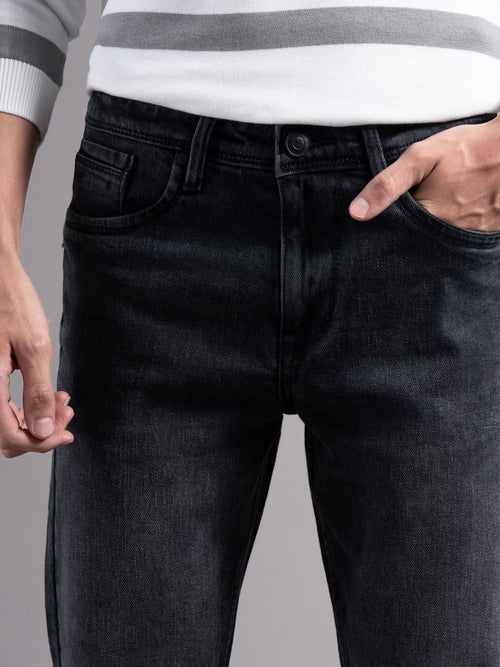 Men Smart Slim Fit Mid-Rise Light Fade Jeans