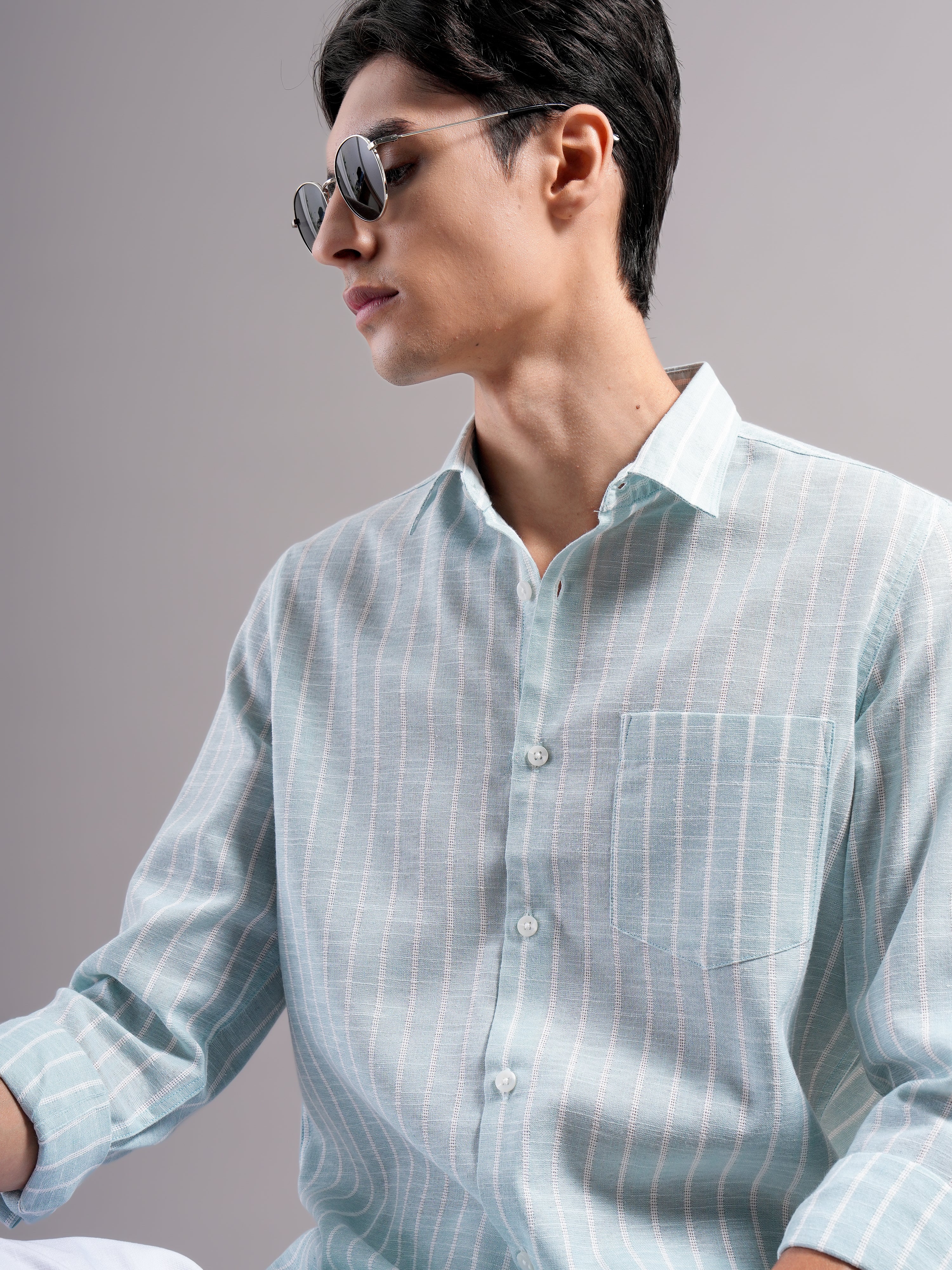 Men Smart Slim Fit Striped Casual Shirt