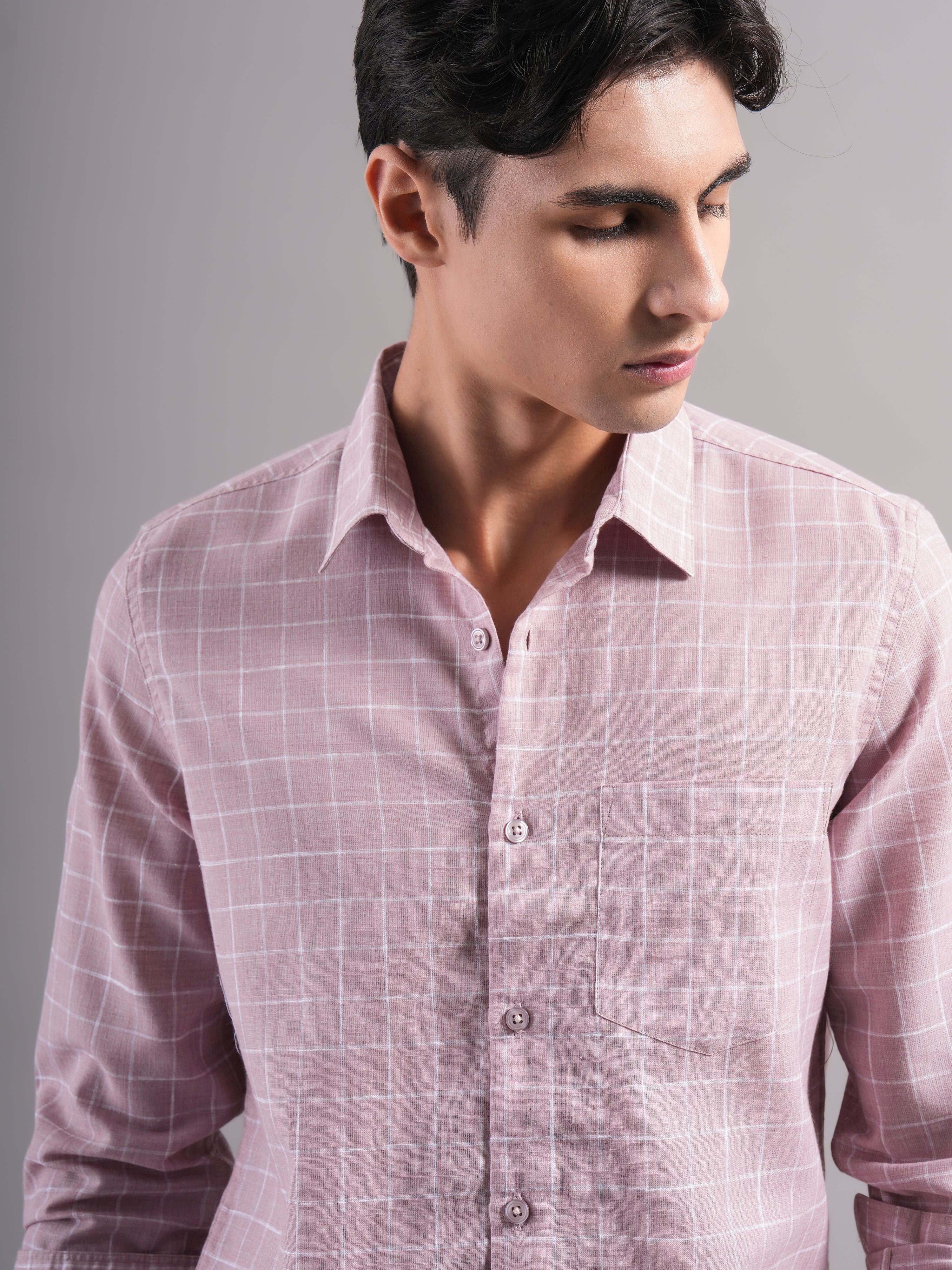 Men Smart Slim Fit Checked Casual Shirt