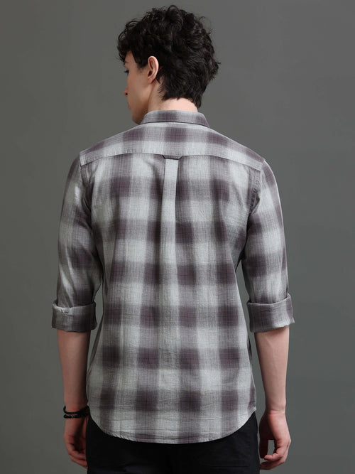 Men Smart Slim Fit Checked Casual Shirt