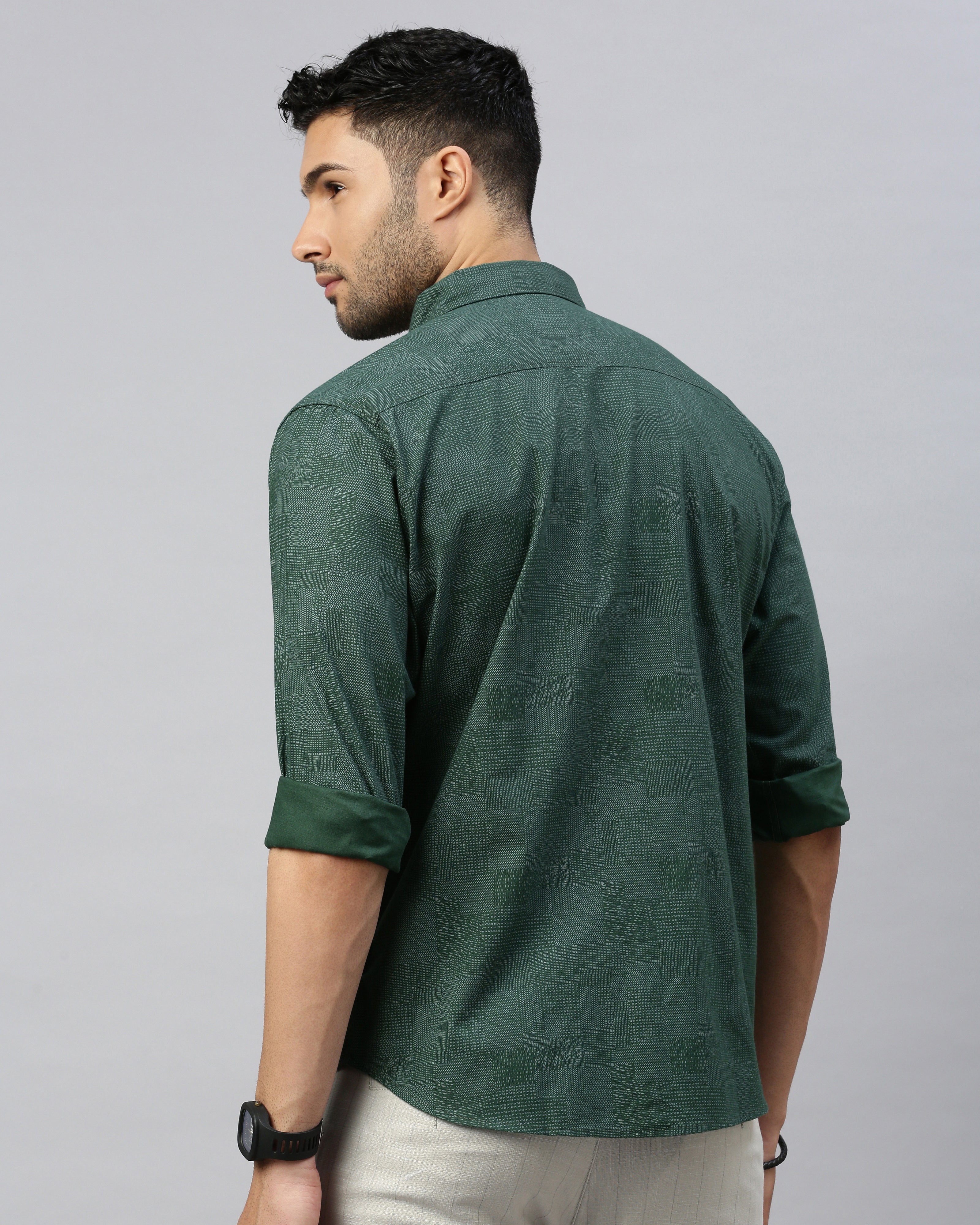 Men Standard Slim Fit Opaque Casual Shirt