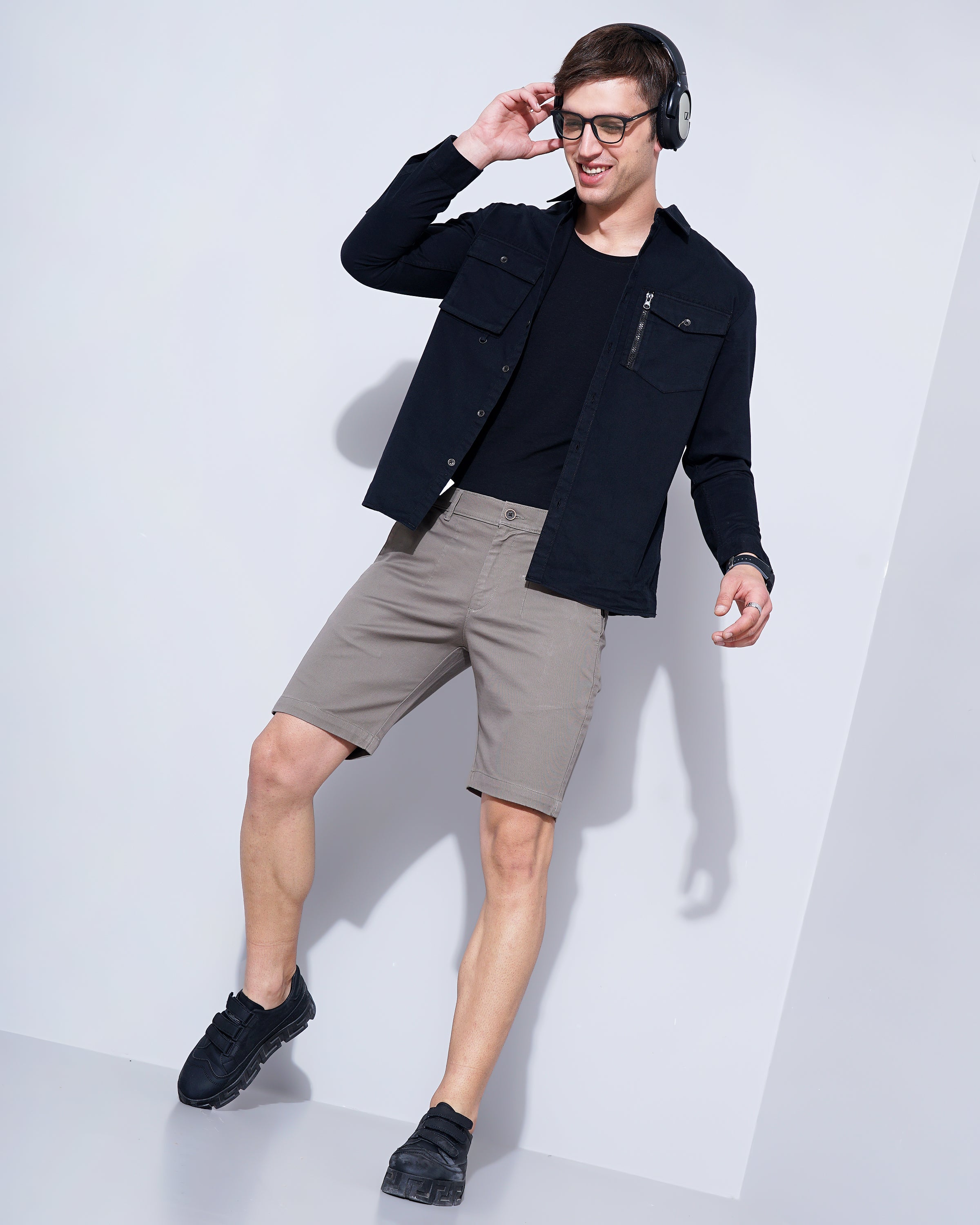 SELF DESIGN CITY SHORTS WITH INSERT POCKETS