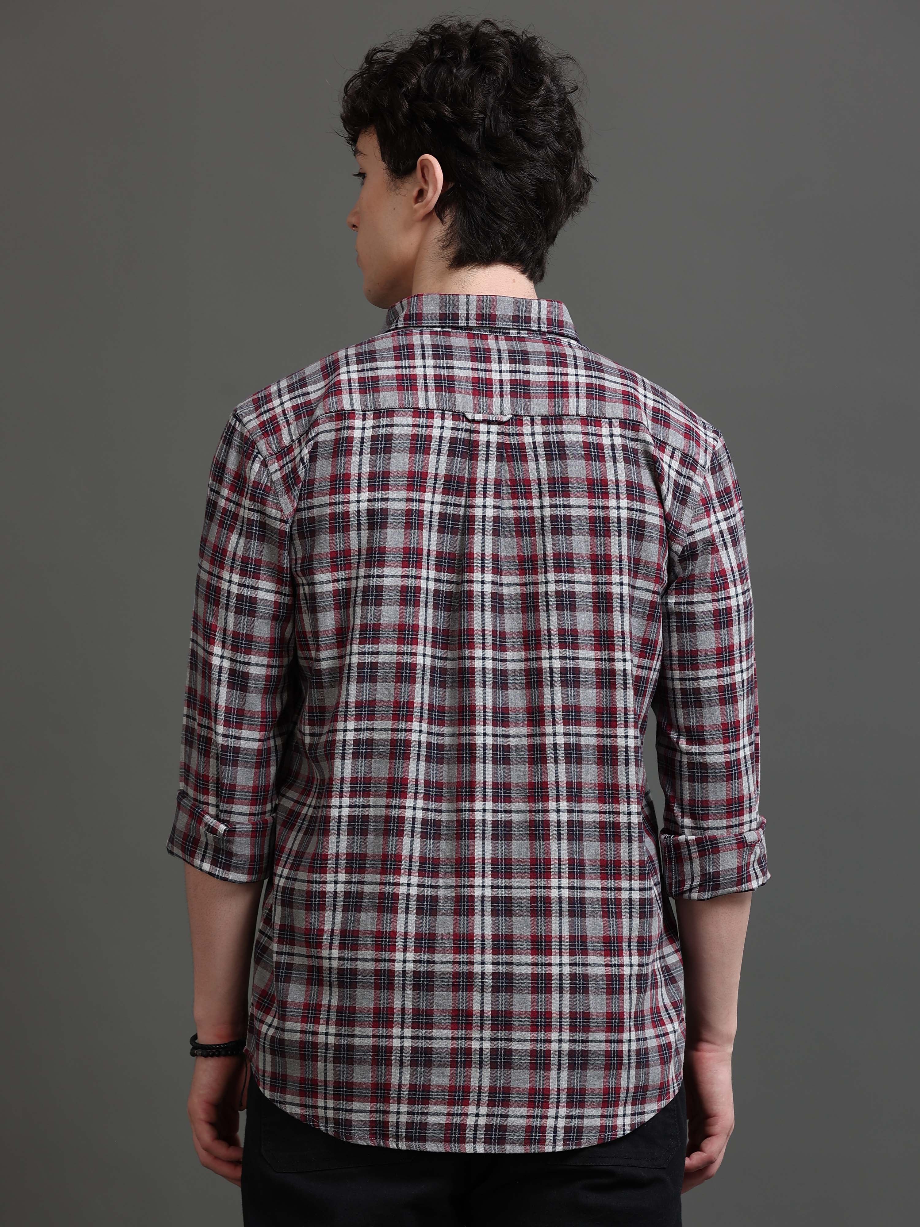 Men Smart Slim Fit Checked Casual Shirt