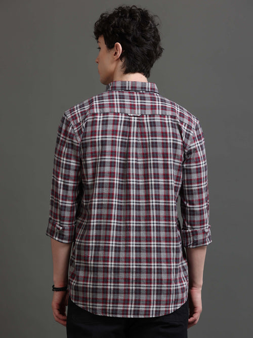 Men Smart Slim Fit Checked Casual Shirt