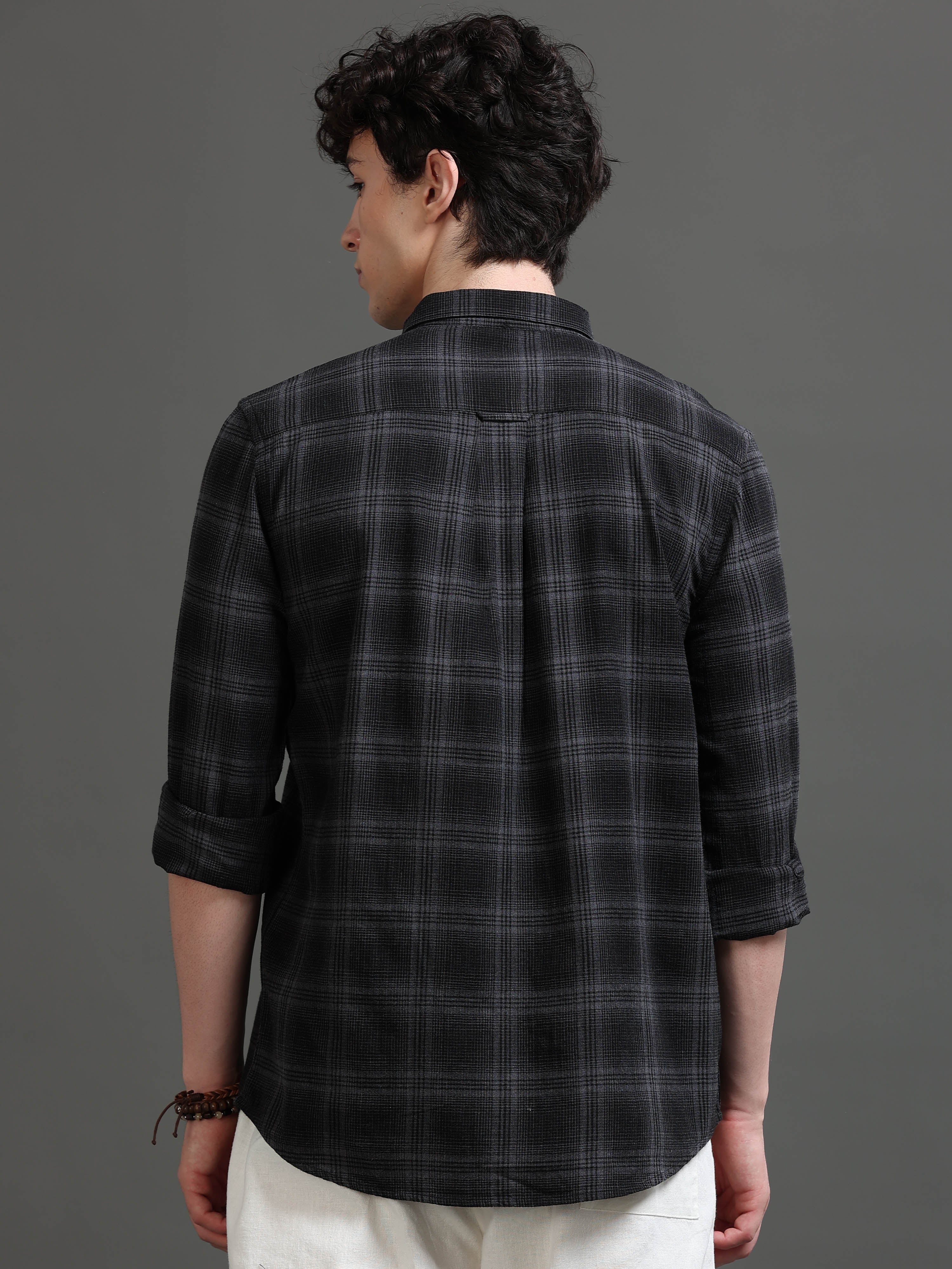 Men Smart Slim Fit Checked Casual Shirt