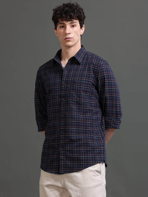 Men Smart Slim Fit Checked Casual Shirt
