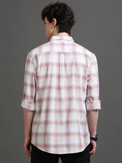 Men Smart Slim Fit Checked Casual Shirt