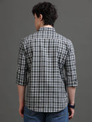 Men Smart Slim Fit Checked Casual Shirt