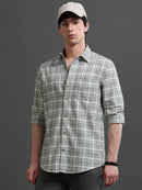 Men Smart Slim Fit Checked Casual Shirt