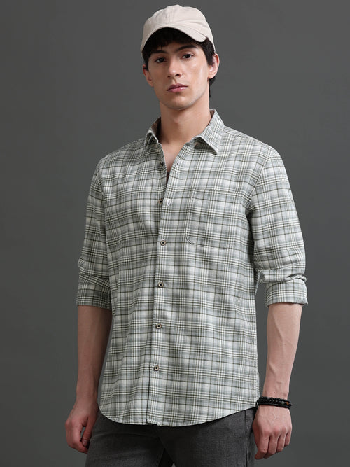 Men Smart Slim Fit Checked Casual Shirt