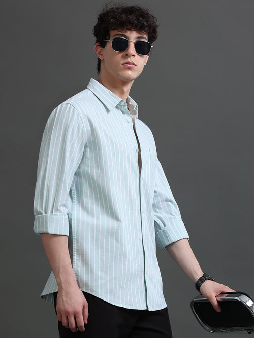 Men Smart Slim Fit Striped Casual Shirt
