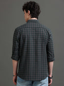 Men Smart Slim Fit Checked Casual Shirt