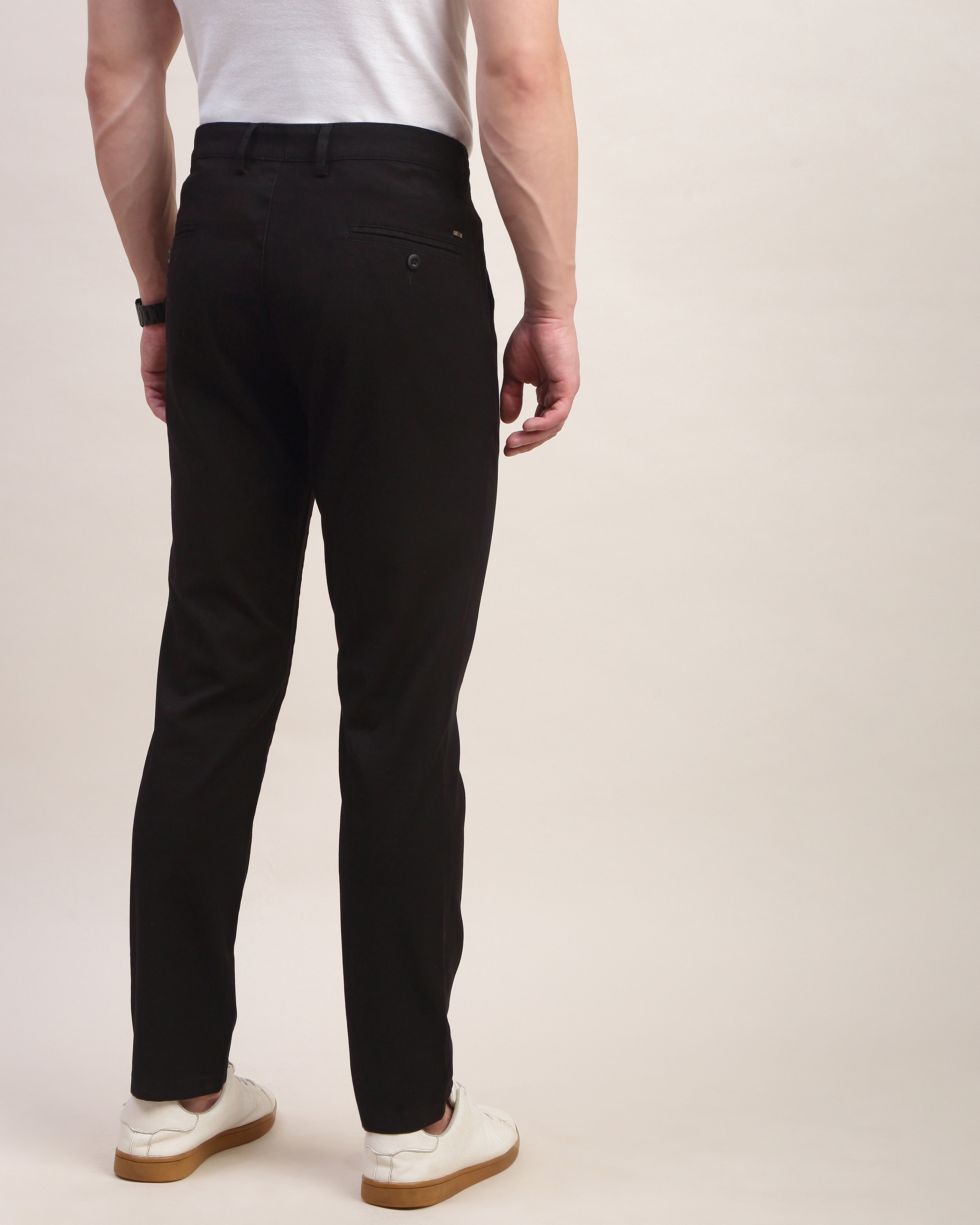 Men Comfort Slim Fit Low-Rise Chinos
