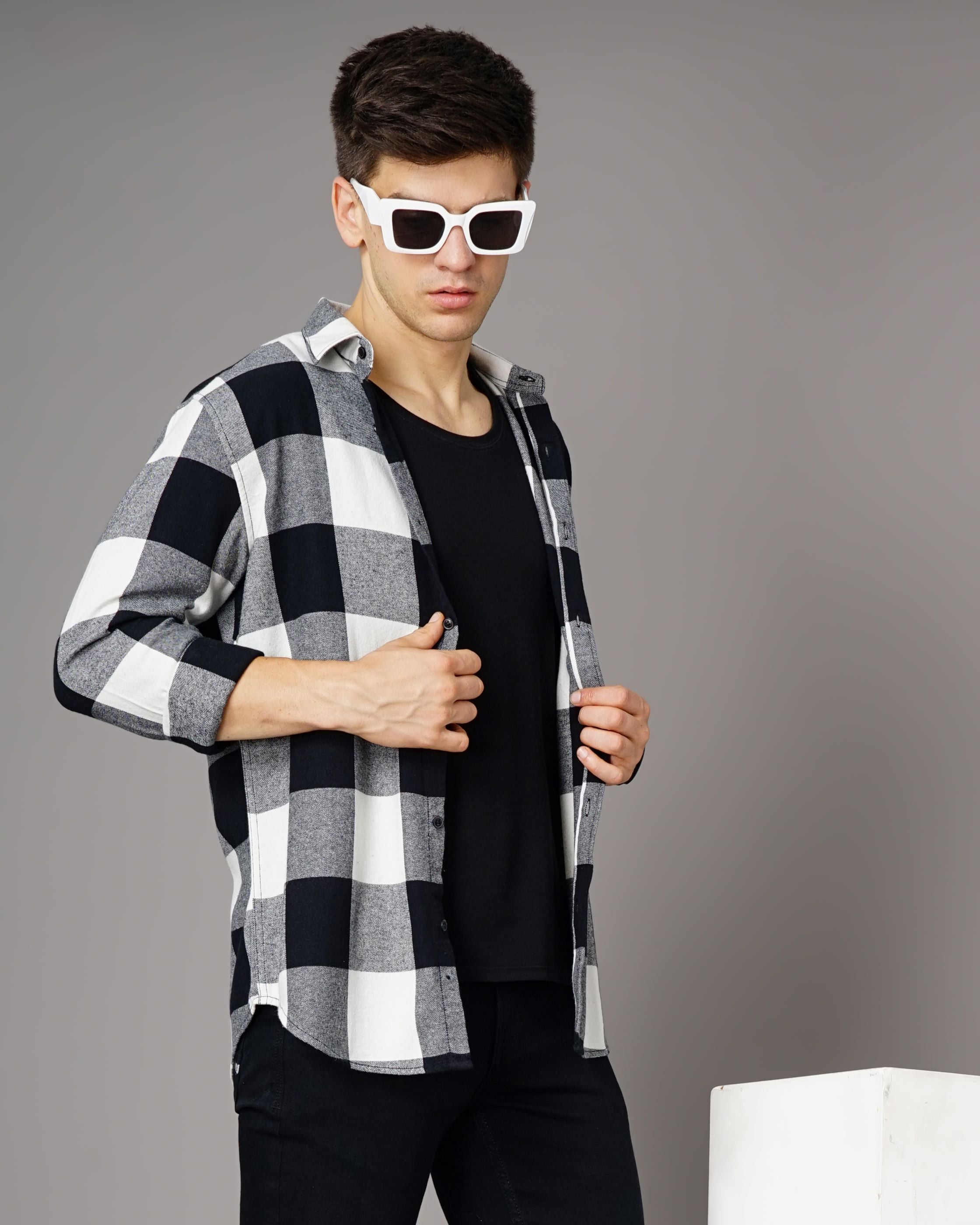 Men's Checks Shirt
