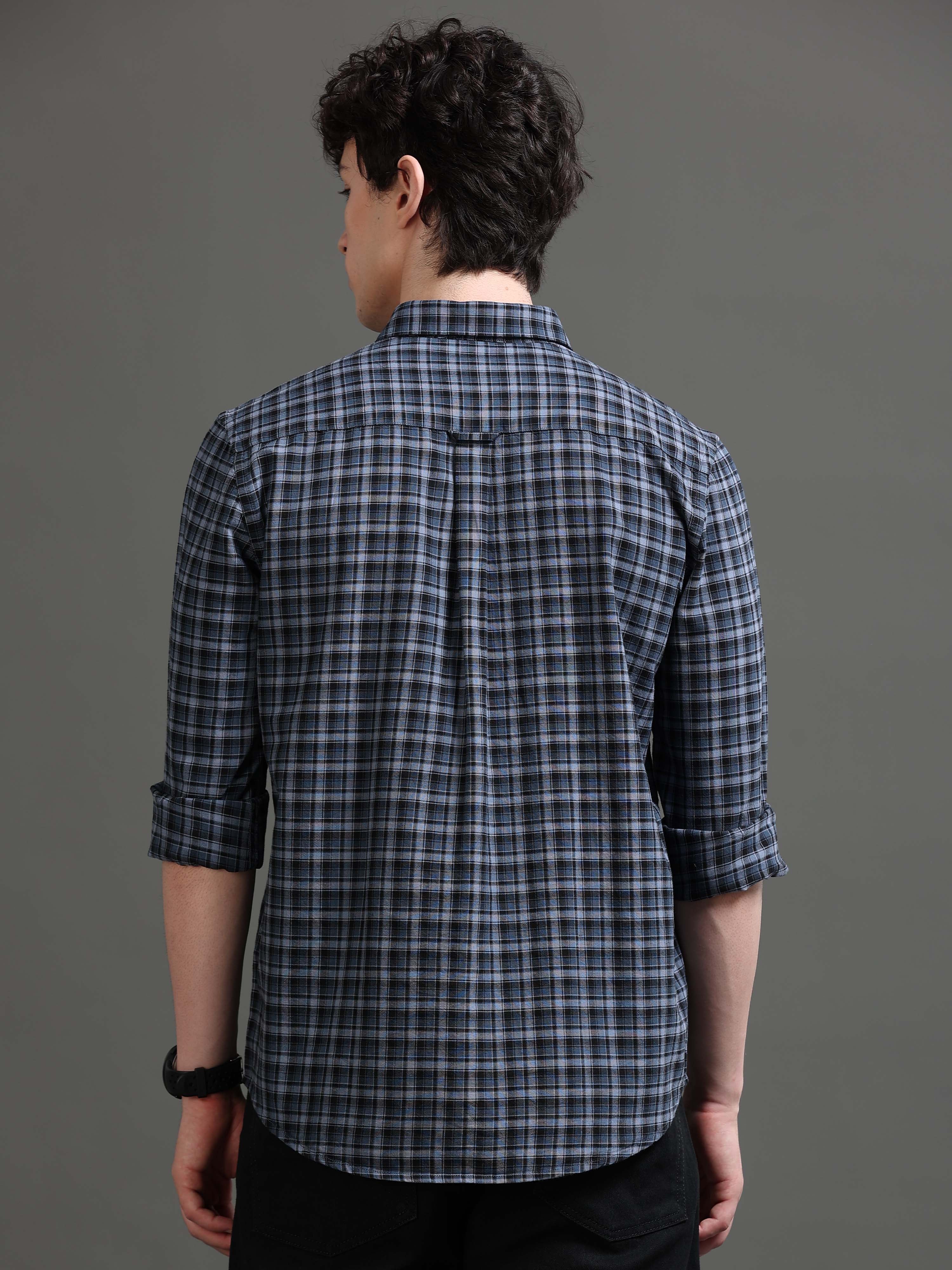 Men Smart Slim Fit Checked Casual Shirt