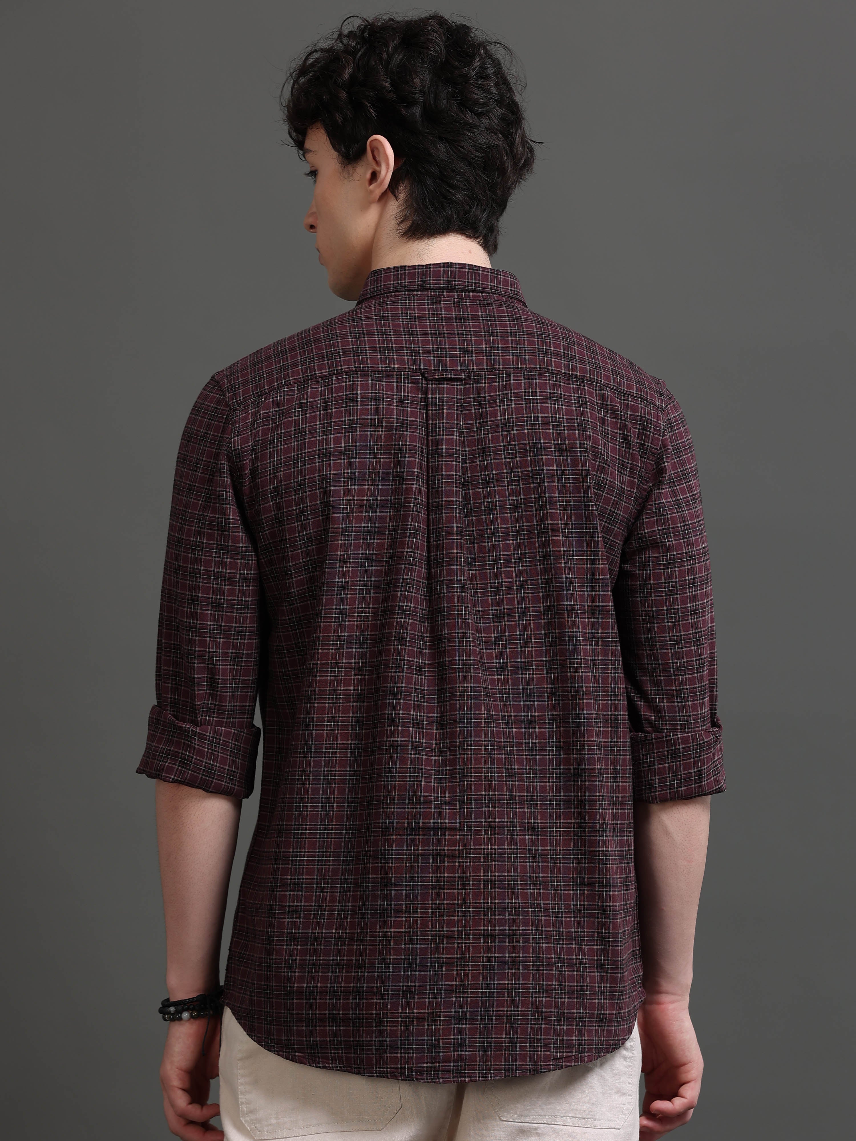 Men Smart Slim Fit Checked Casual Shirt