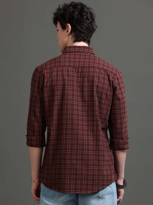 Men Smart Slim Fit Checked Casual Shirt