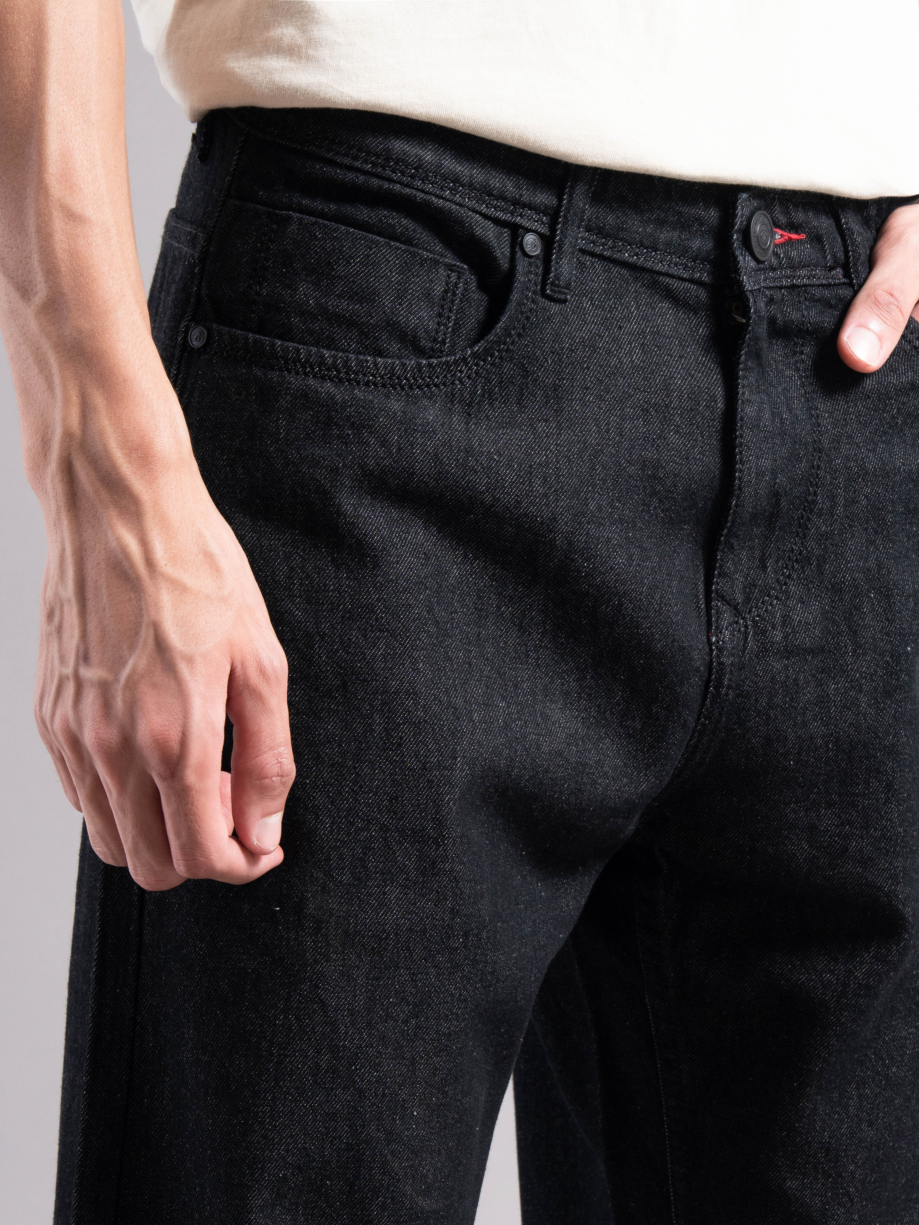Men Smart Slim Fit Mid-Rise Light Fade Jeans