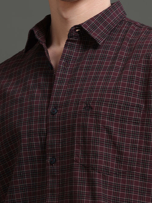 Men Smart Slim Fit Checked Casual Shirt