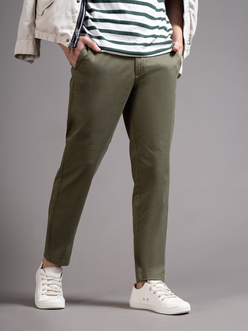 Men Smart Slim Fit Mid-Rise Chinos Trousers