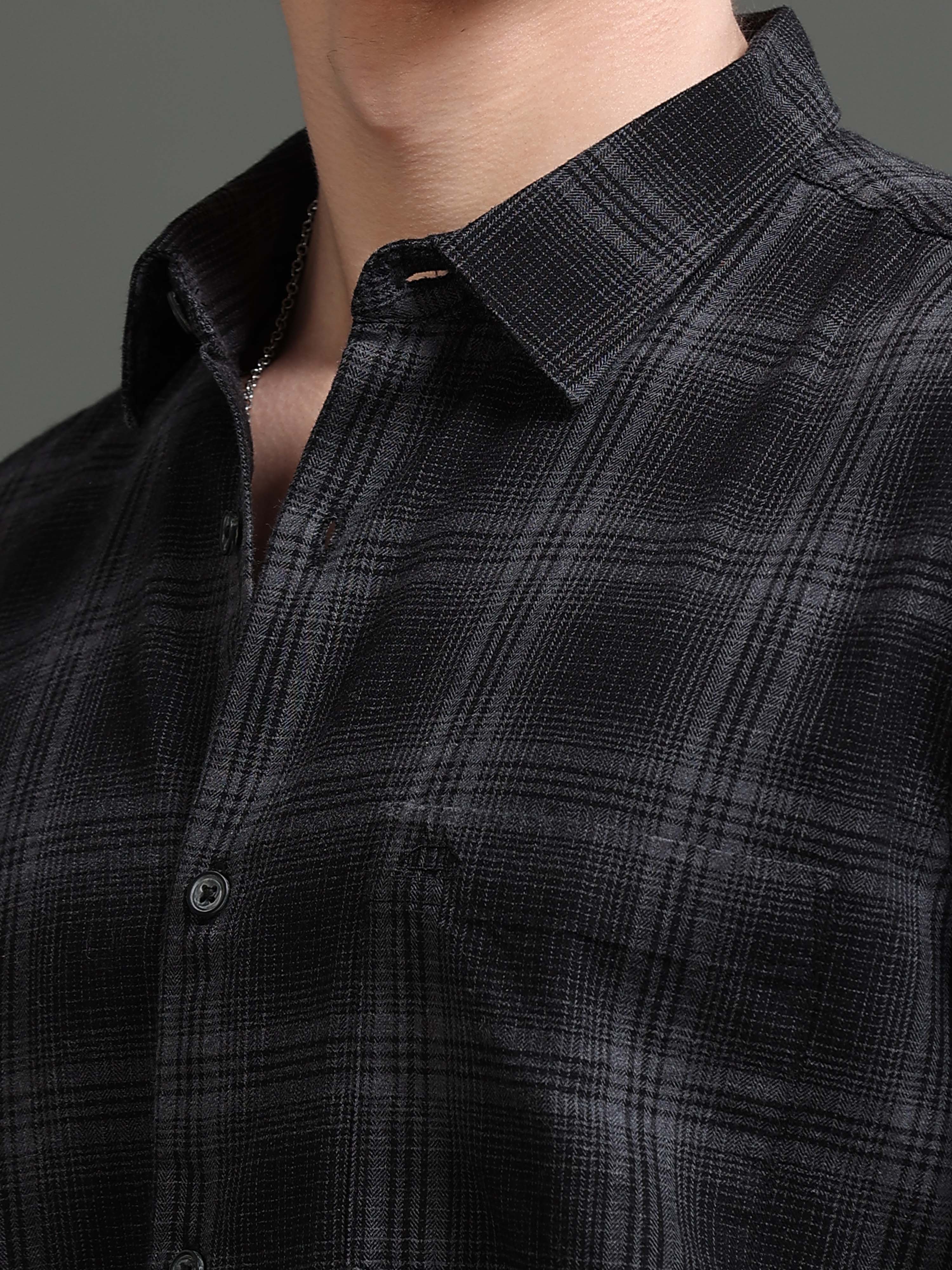Men Smart Slim Fit Checked Casual Shirt
