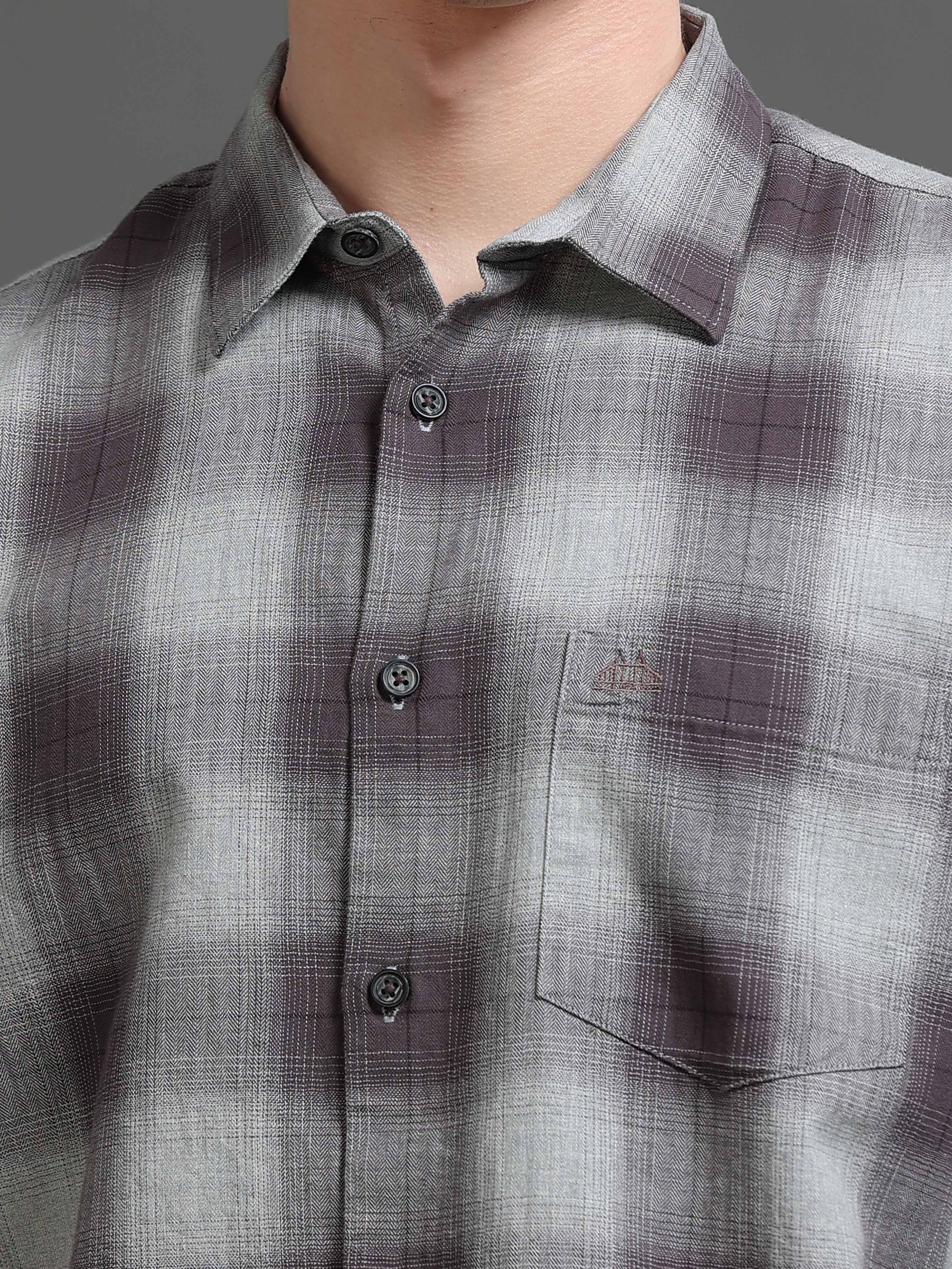Men Smart Slim Fit Checked Casual Shirt