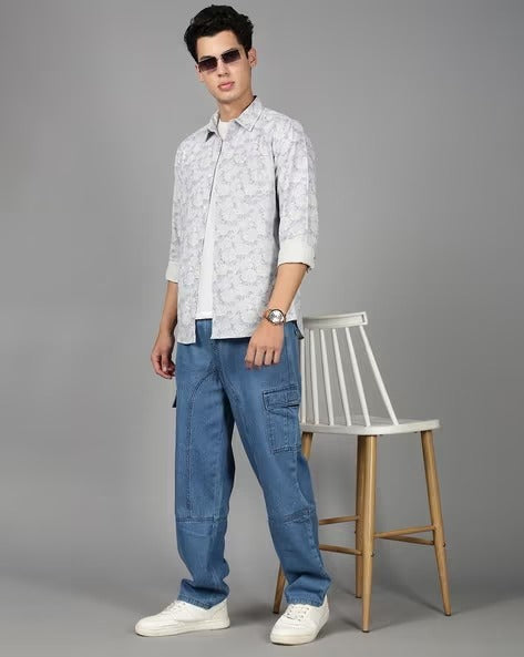 Men Floral Print Slim Fit Shirt with Patch Pocket