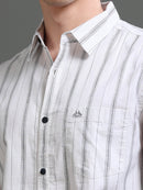 Men Smart Slim Fit Striped Casual Shirt