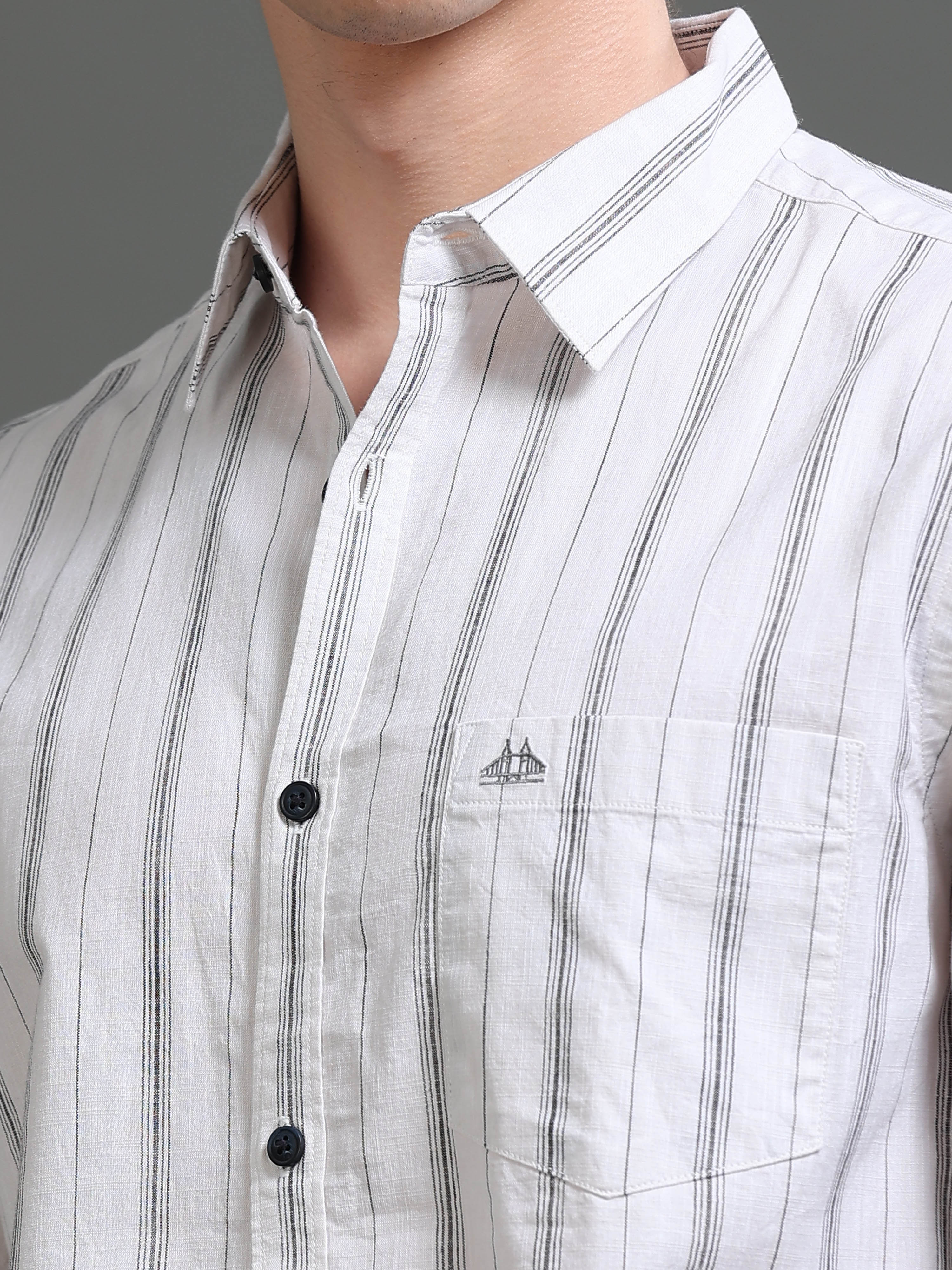 Men Smart Slim Fit Striped Casual Shirt